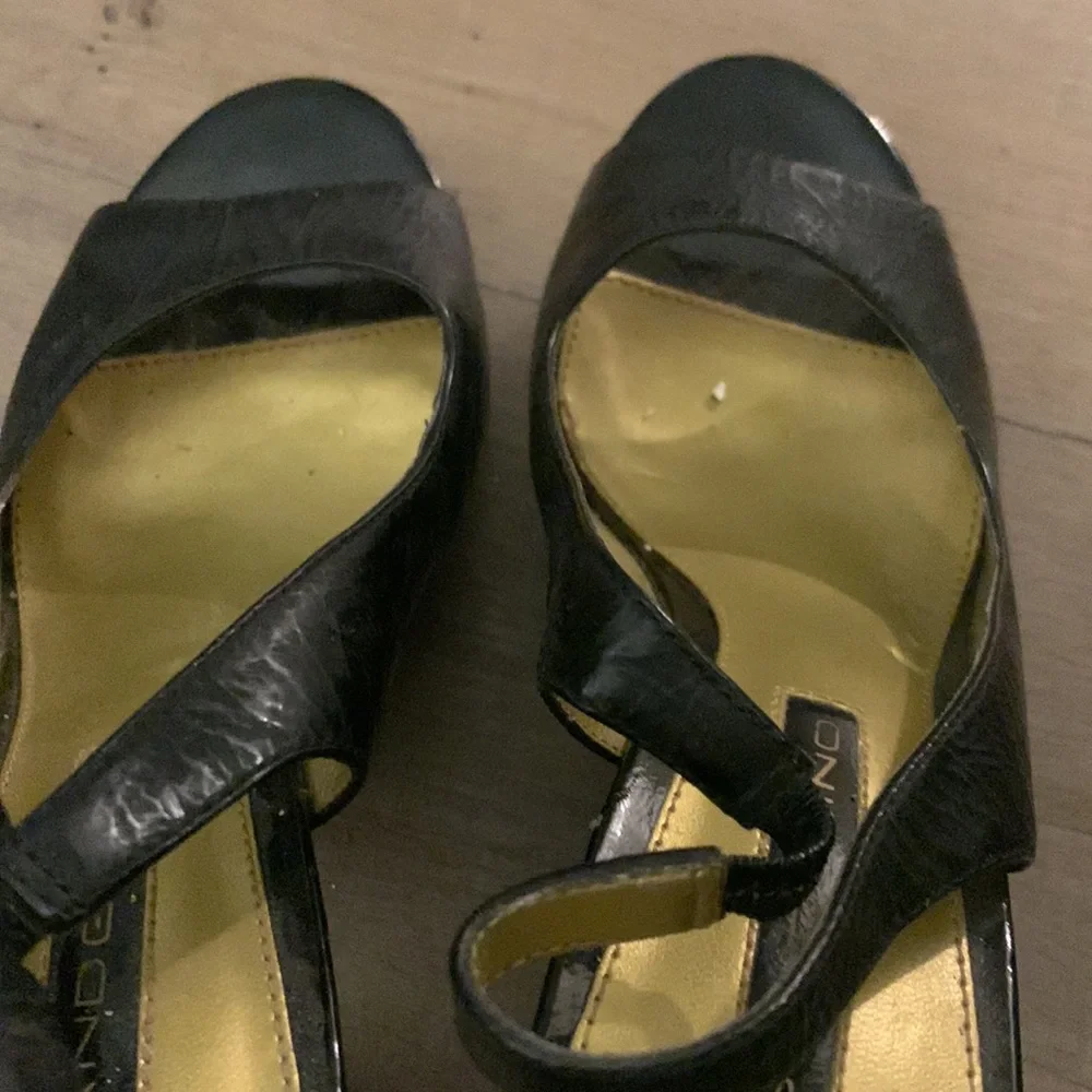 Bandolino Black‎ Slingbacks 6.5